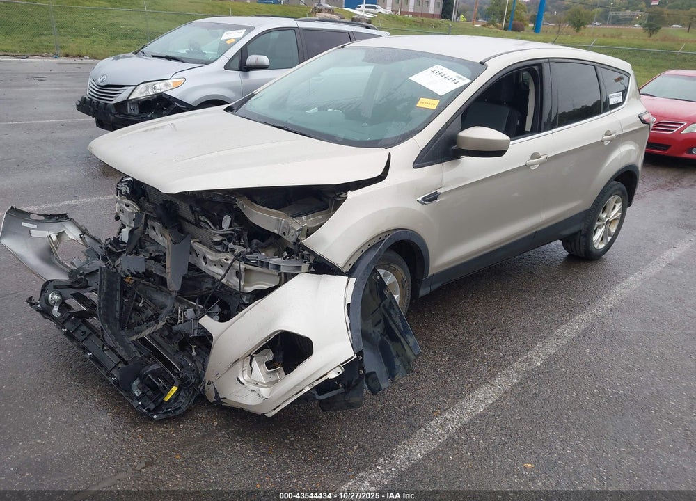2017 FORD ESCAPE VIN: 1FMCU0GD6HUD91701