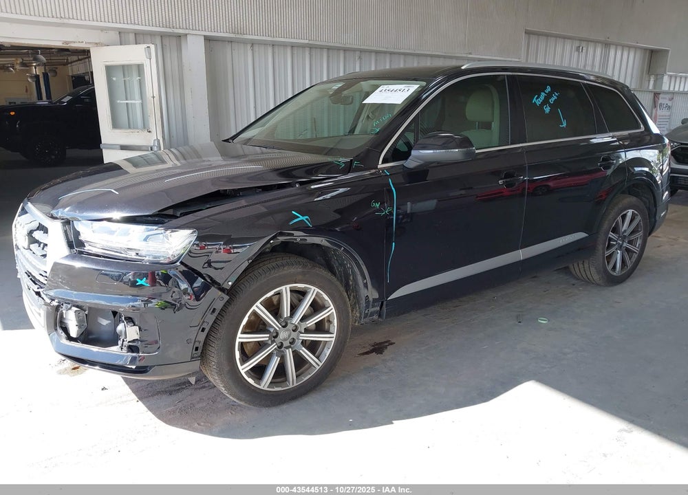 2019 AUDI Q7 VIN: WA1LAAF72KD021829