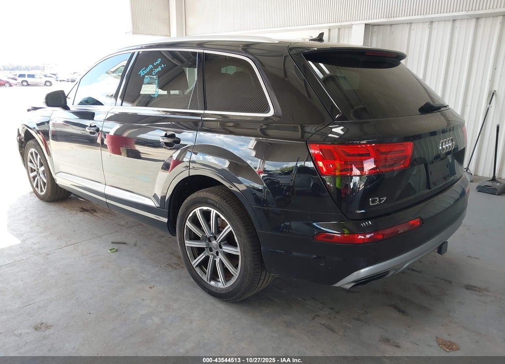 2019 AUDI Q7 VIN: WA1LAAF72KD021829