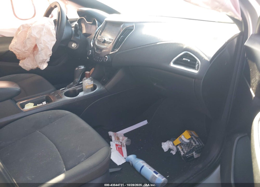 2017 CHEVROLET CRUZE LT AUTO VIN: 1G1BE5SM6H7257568