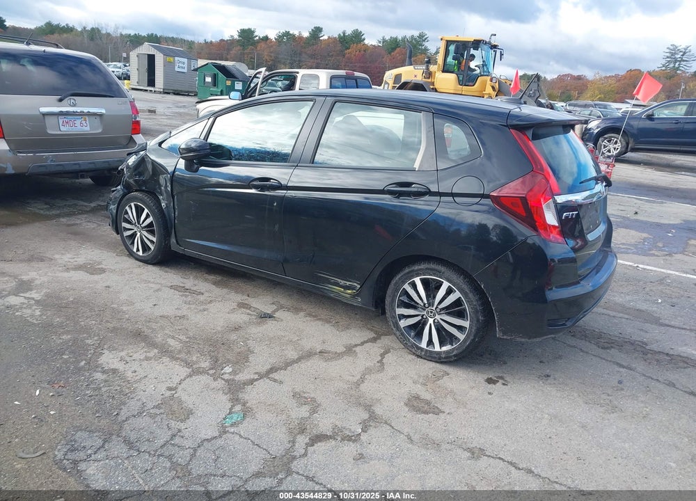 2018 HONDA FIT VIN: 3HGGK5H88JM718671