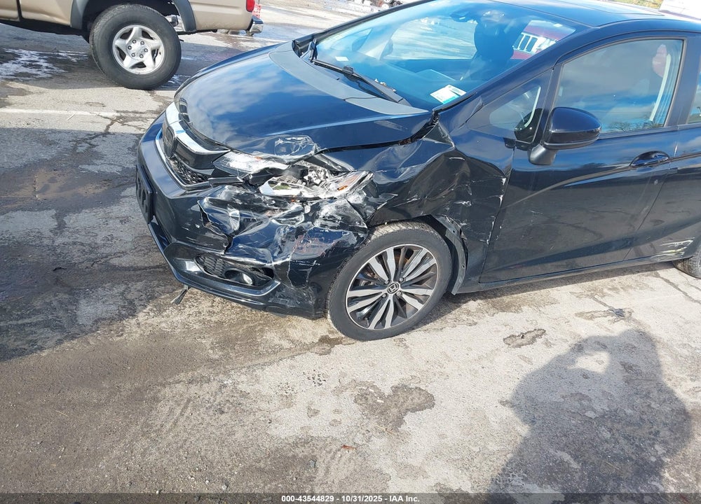2018 HONDA FIT VIN: 3HGGK5H88JM718671
