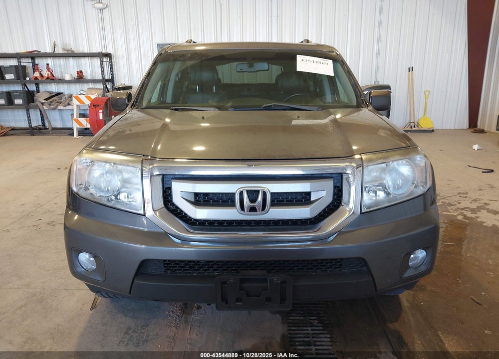 2011 HONDA PILOT VIN: 5FNYF4H56BB092437