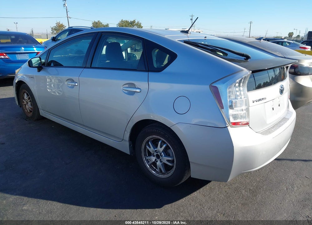 2011 TOYOTA PRIUS TWO VIN: JTDKN3DU5B1475133
