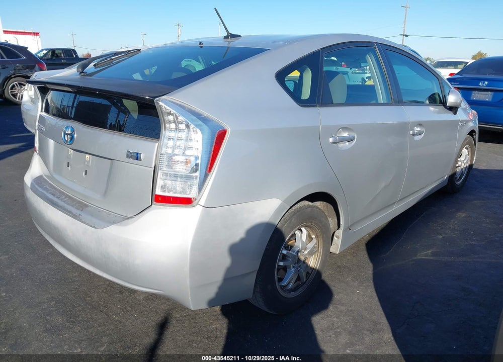 2011 TOYOTA PRIUS TWO VIN: JTDKN3DU5B1475133