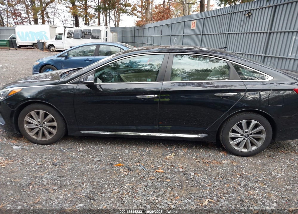 2015 HYUNDAI SONATA SPORT VIN: 5NPE34AF8FH051801