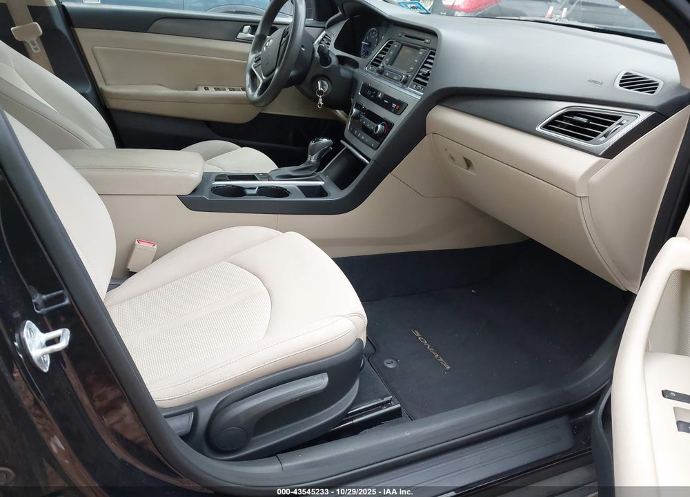 2015 HYUNDAI SONATA SPORT VIN: 5NPE34AF8FH051801