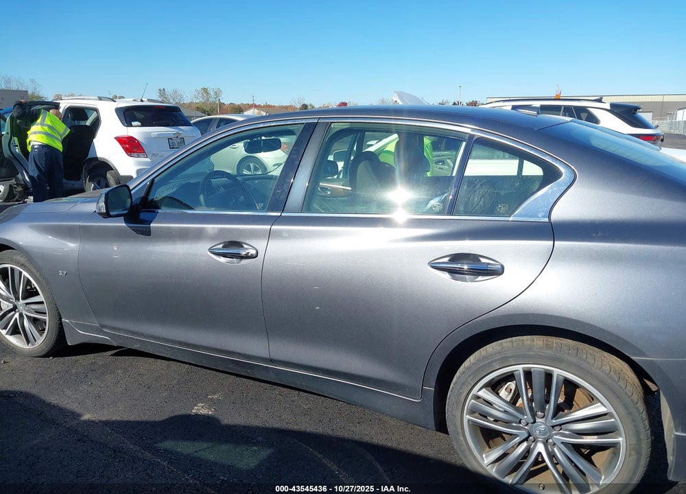2015 INFINITI Q50 VIN: JN1BV7AR2FM400002