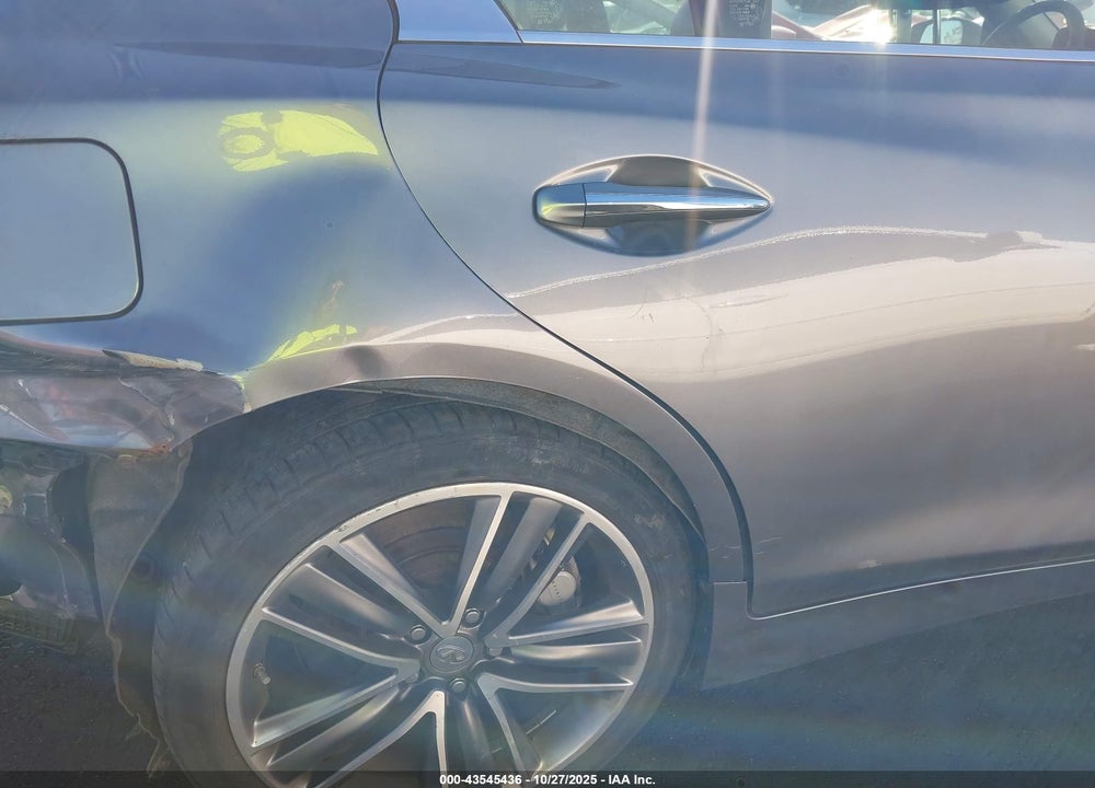 2015 INFINITI Q50 VIN: JN1BV7AR2FM400002