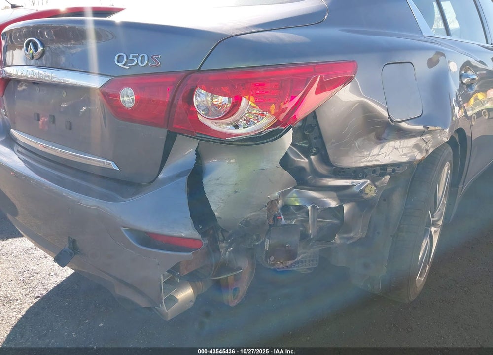 2015 INFINITI Q50 VIN: JN1BV7AR2FM400002