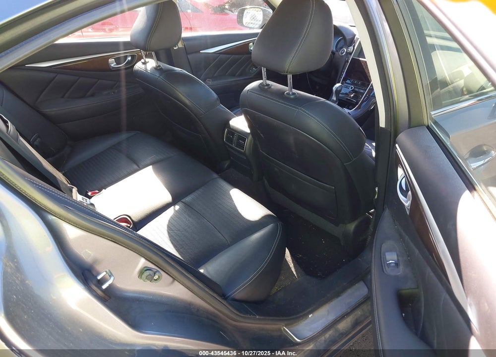 2015 INFINITI Q50 VIN: JN1BV7AR2FM400002