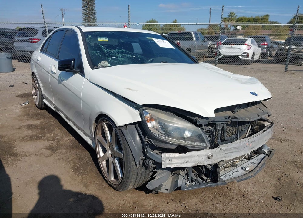 2011 MERCEDES-BENZ C 300 SPORT VIN: WDDGF5EBXBR150934