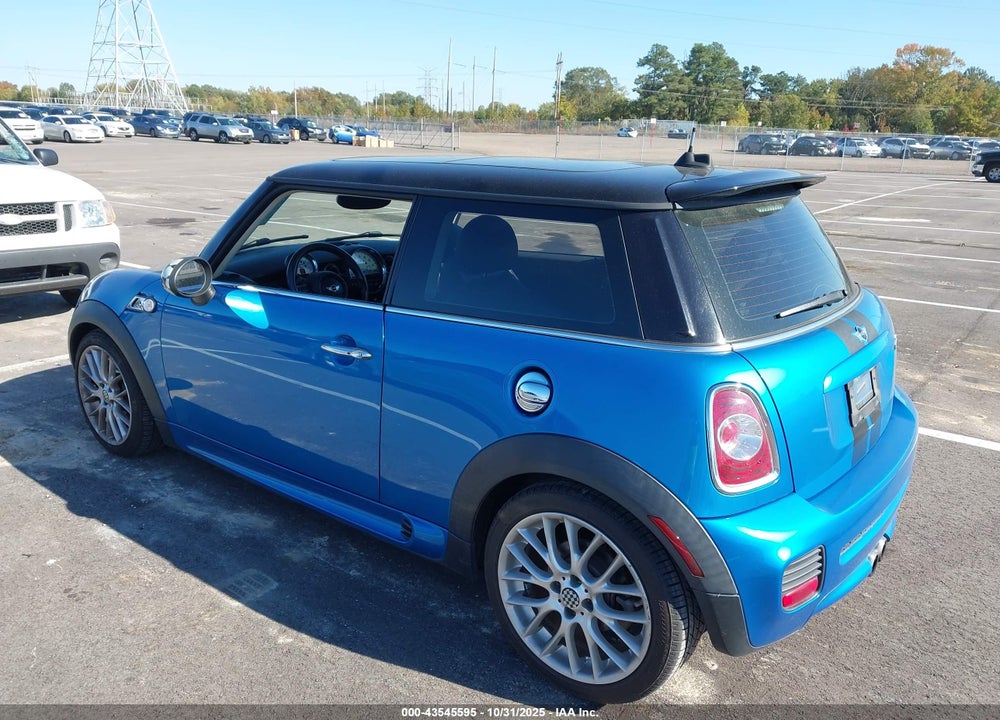 2012 MINI COOPER S VIN: WMWSV3C53CTY17286