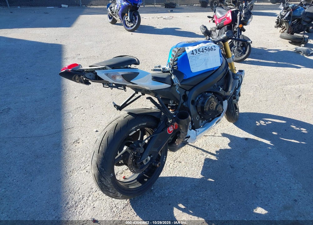 2014 SUZUKI GSX-R750 VIN: JS1GR7MA2E2100624