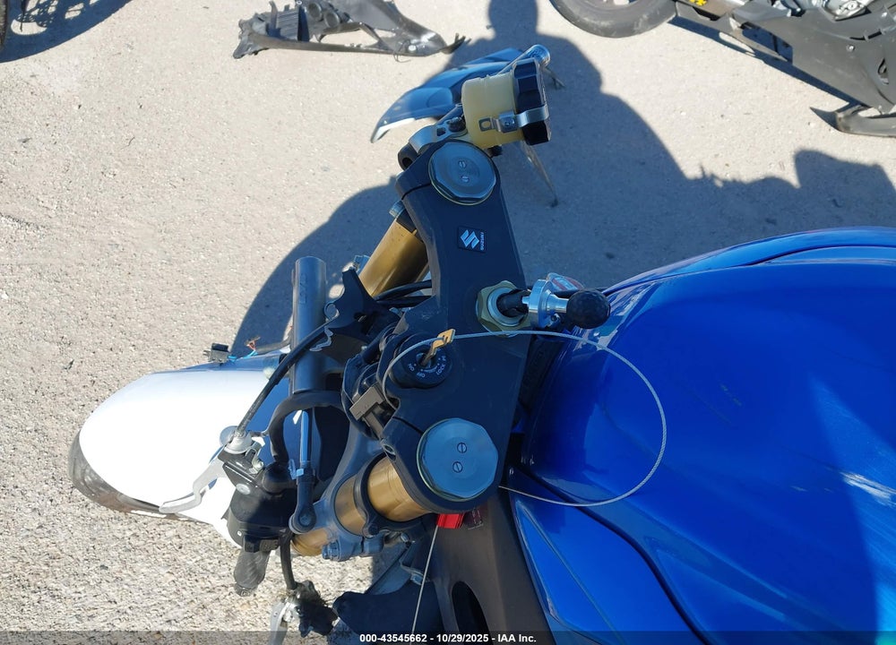 2014 SUZUKI GSX-R750 VIN: JS1GR7MA2E2100624