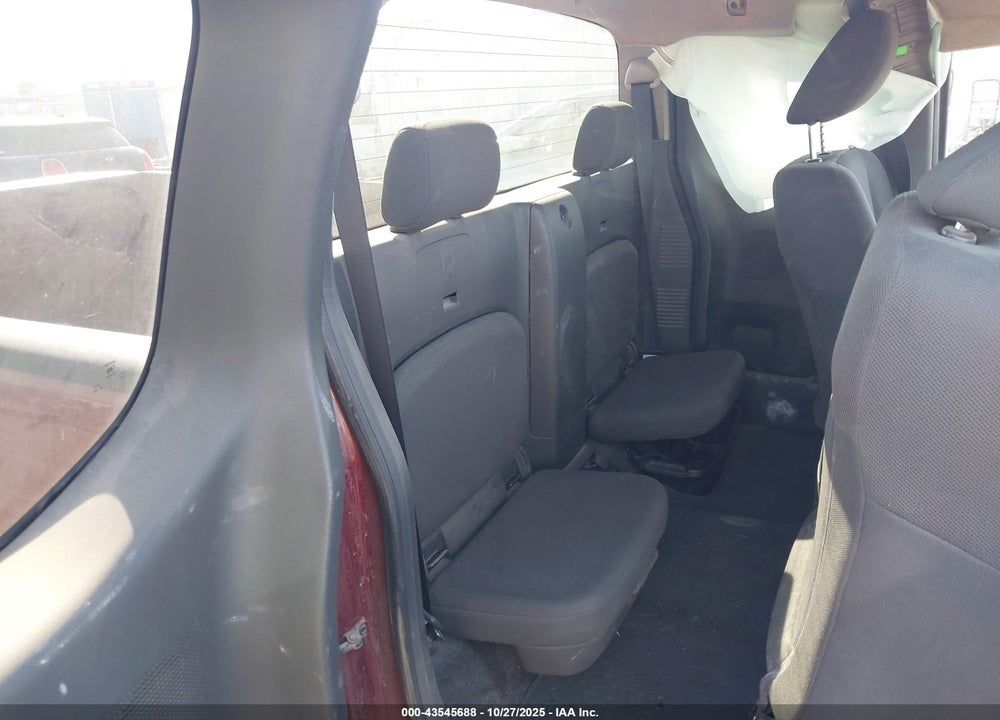 2015 NISSAN FRONTIER S VIN: 1N6BD0CT6FN726571