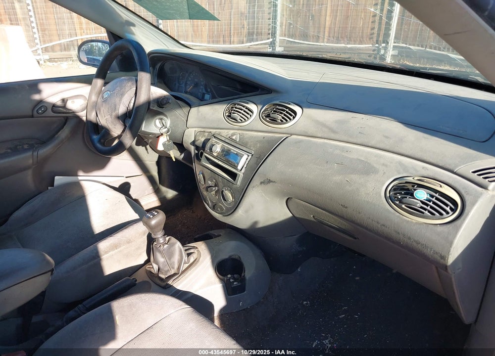 2002 FORD FOCUS SE VIN: 1FAHP34332W129814