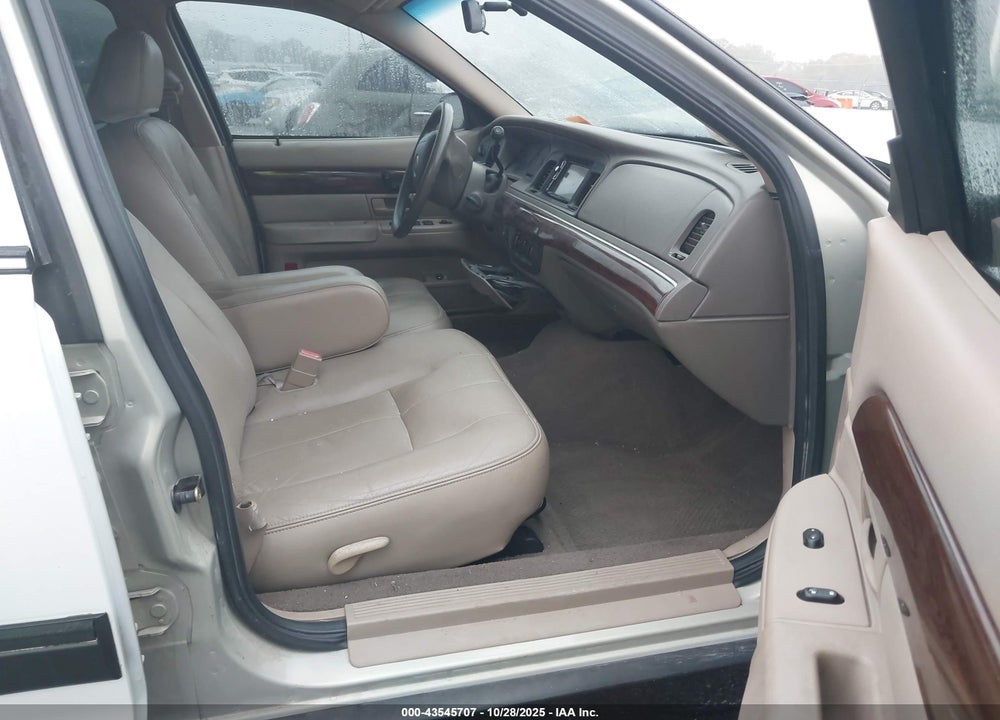 2004 MERCURY GRAND MARQUIS GS VIN: 2MEFM74W84X617528