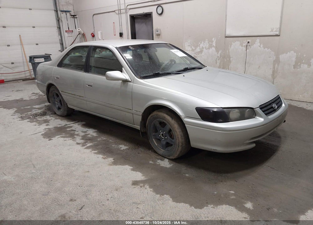 2001 TOYOTA CAMRY LE V6 VIN: JT2BF22K010335108