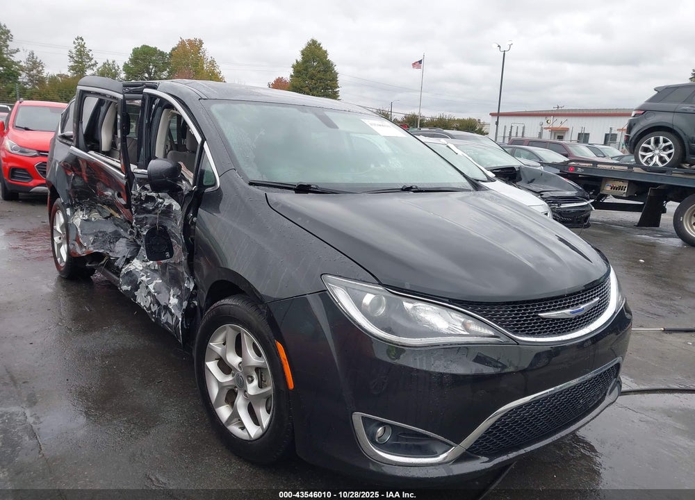 2018 CHRYSLER PACIFICA TOURING PLUS VIN: 2C4RC1FGXJR317171