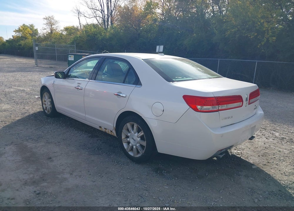 2011 LINCOLN MKZ VIN: 3LNHL2GC4BR754782