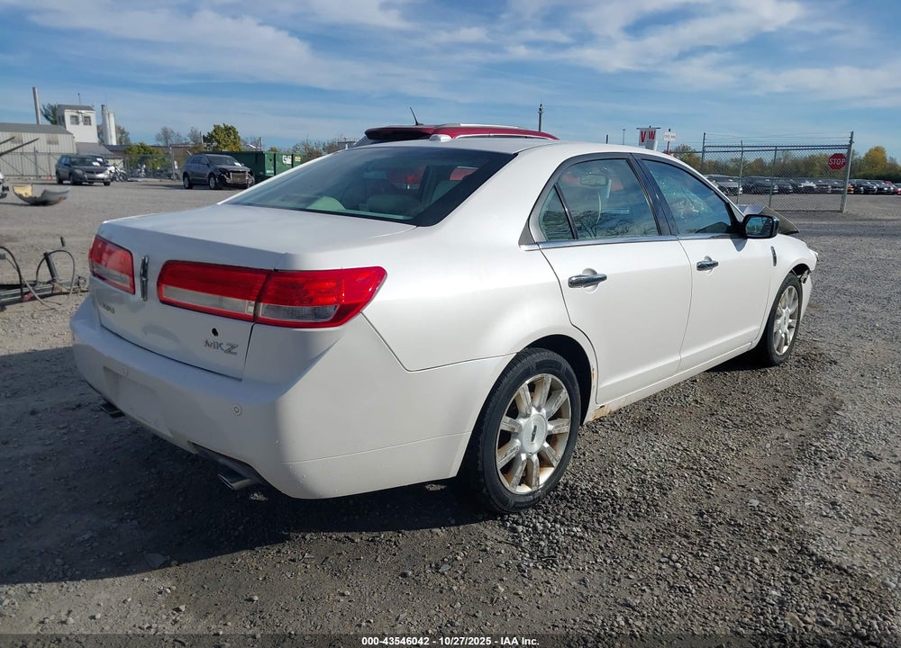 2011 LINCOLN MKZ VIN: 3LNHL2GC4BR754782