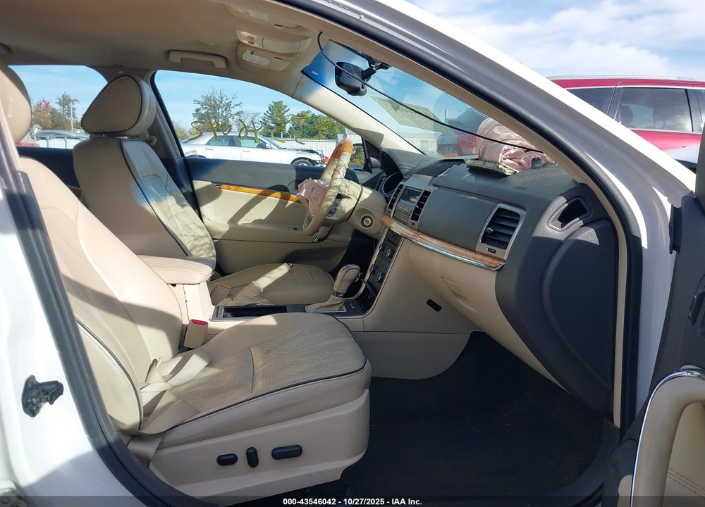 2011 LINCOLN MKZ VIN: 3LNHL2GC4BR754782