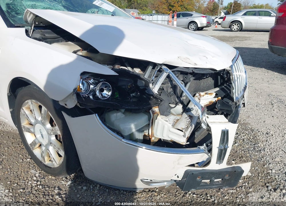 2011 LINCOLN MKZ VIN: 3LNHL2GC4BR754782