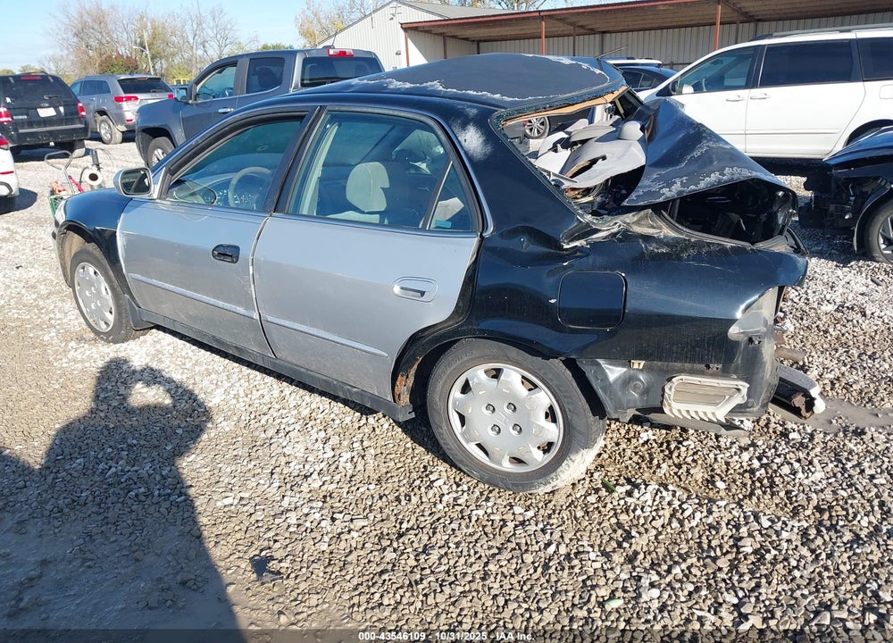 1998 HONDA ACCORD LX VIN: 1HGCG5644WA120338
