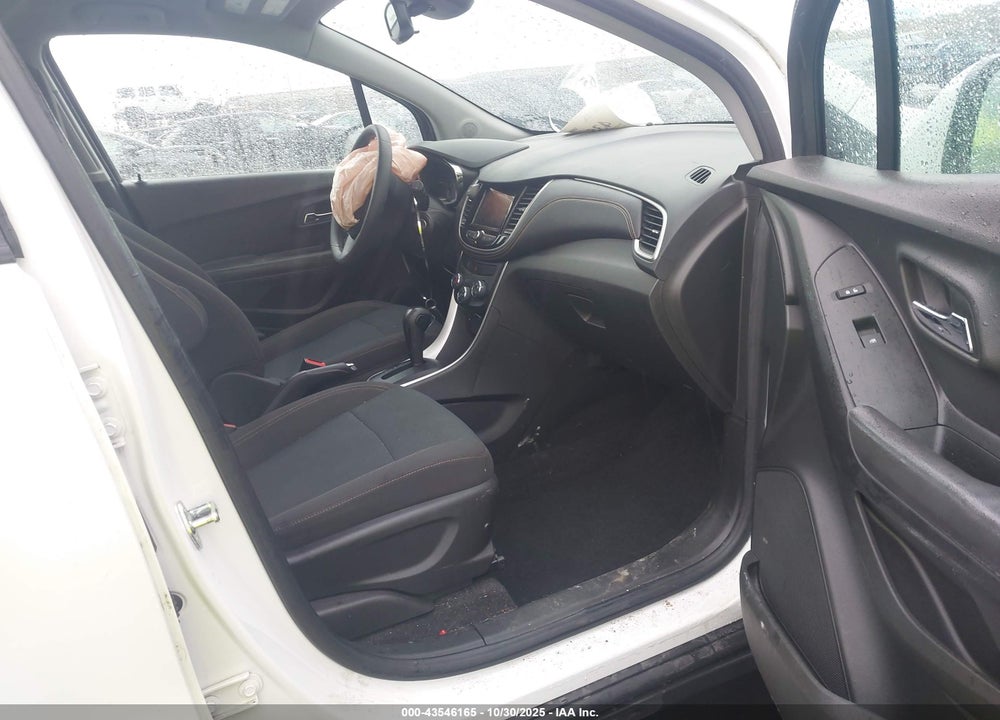 2018 CHEVROLET TRAX LS VIN: KL7CJKSBXJB724415