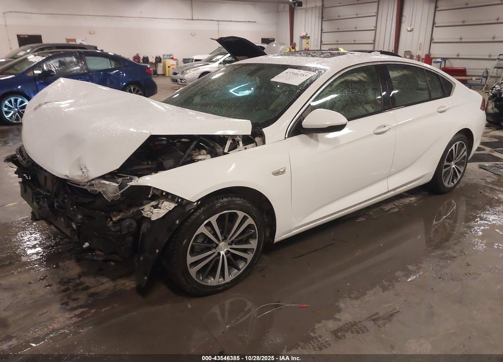 2018 BUICK REGAL SPORTBACK ESSENCE VIN: W04GP6SX8J1102448