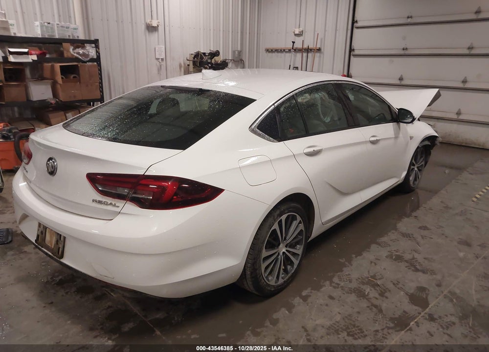 2018 BUICK REGAL SPORTBACK ESSENCE VIN: W04GP6SX8J1102448