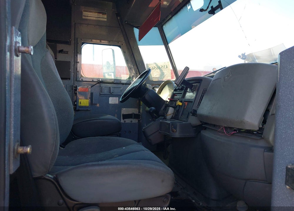 2008 INTERNATIONAL 4000 4300 VIN: 1HTMMAALX8H540380