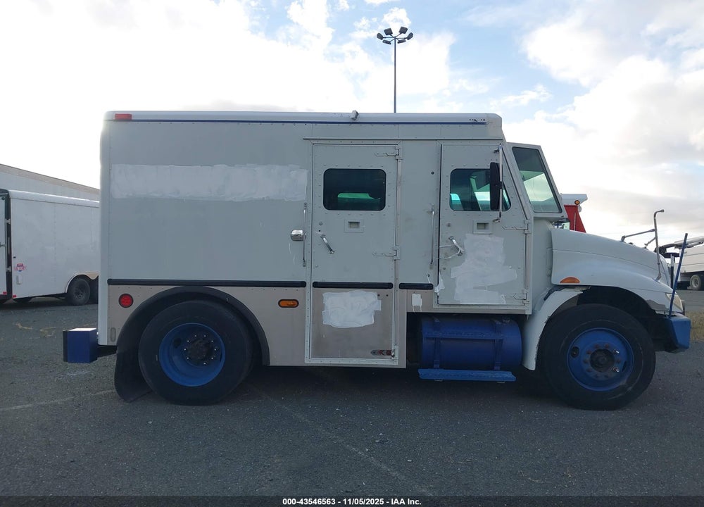 2008 INTERNATIONAL 4000 4300 VIN: 1HTMMAALX8H540380