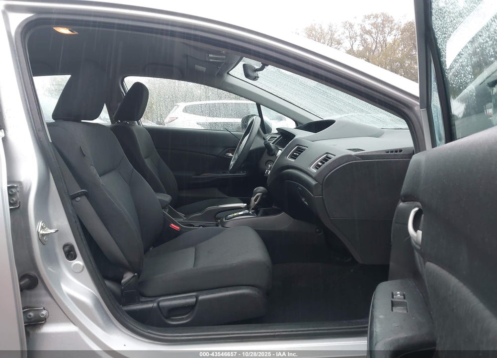 2014 HONDA CIVIC LX VIN: 19XFB2F55EE059045