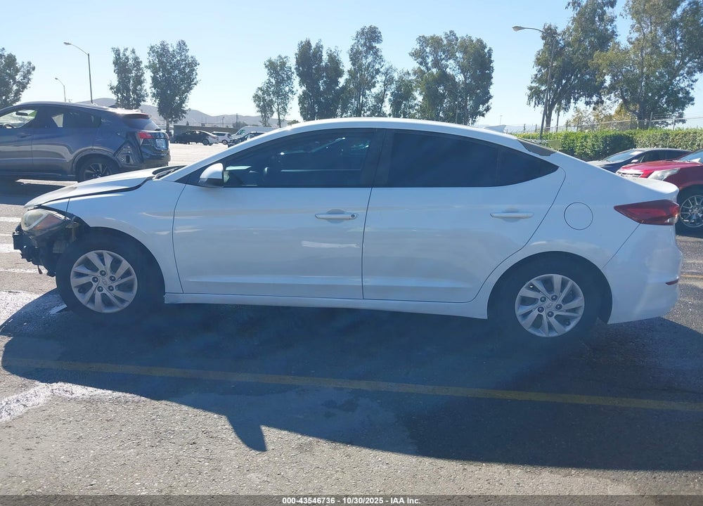 2017 HYUNDAI ELANTRA VIN: 5NPD74LF1HH094554