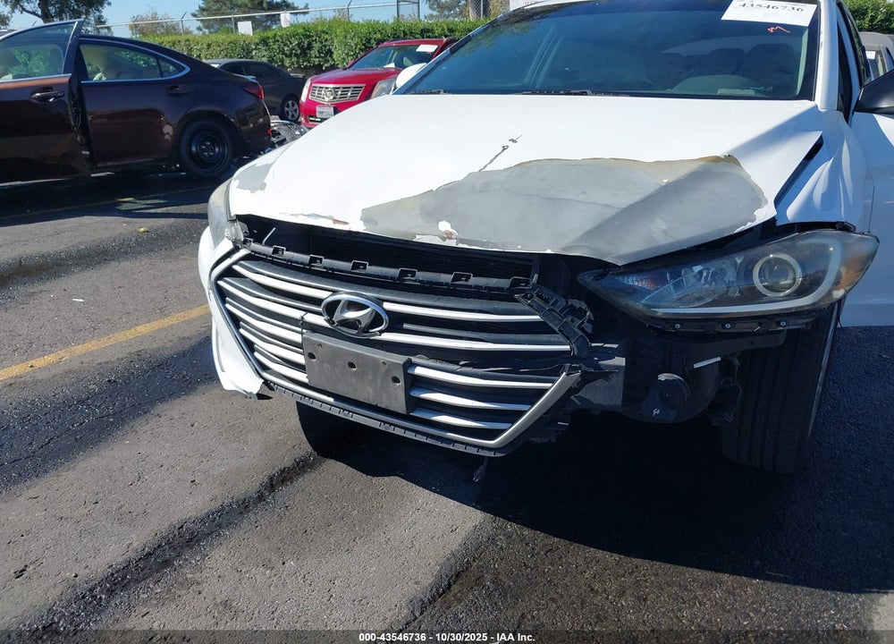 2017 HYUNDAI ELANTRA VIN: 5NPD74LF1HH094554
