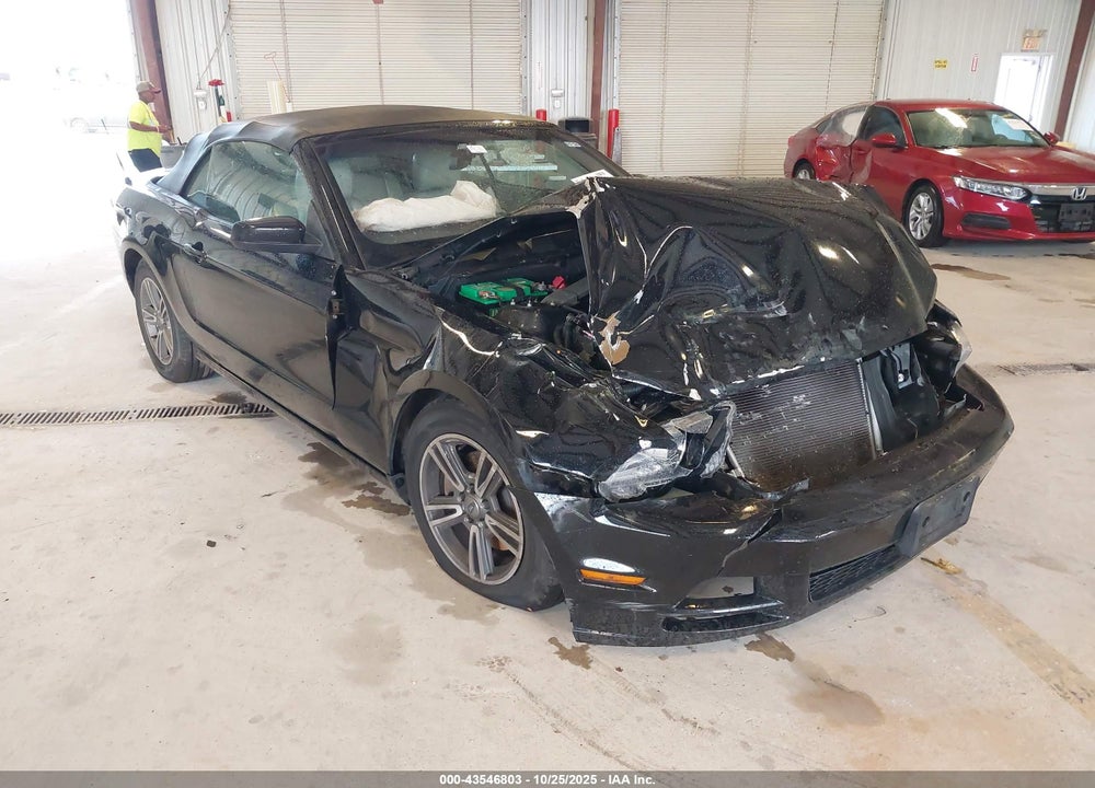 2013 FORD MUSTANG V6 PREMIUM VIN: 1ZVBP8EM6D5236821