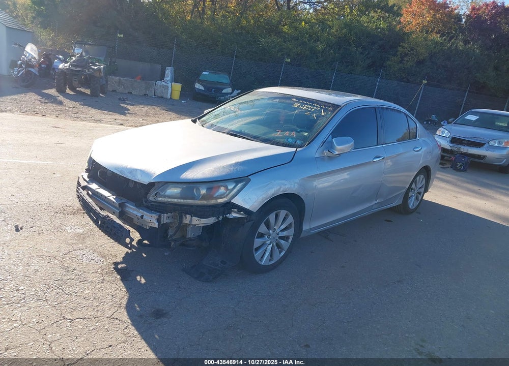 2013 HONDA ACCORD VIN: 1HGCR2F8XDA168063