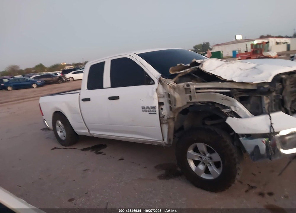 2019 RAM 1500 CLASSIC TRADESMAN 4X2 6'4 BOX VIN: 1C6RR6FG7KS630276