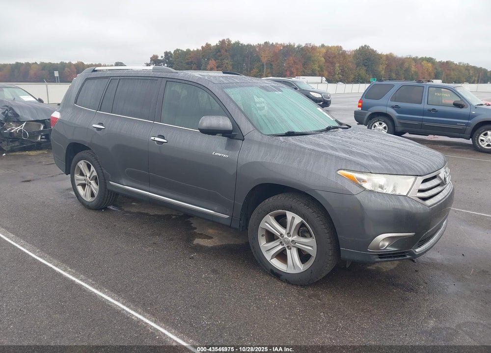 2013 TOYOTA HIGHLANDER LIMITED V6 VIN: 5TDYK3EH9DS133355
