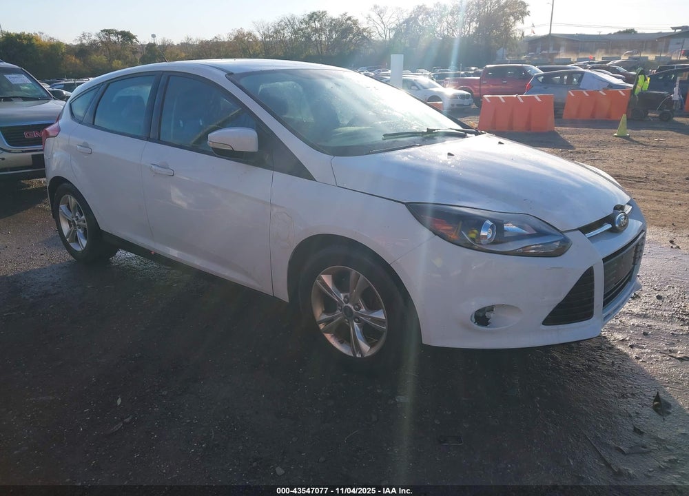 2014 FORD FOCUS SE VIN: 1FADP3K22EL162043