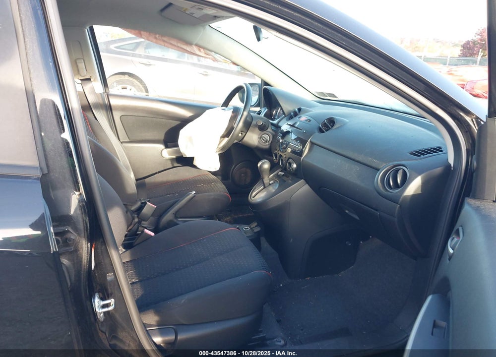 2011 MAZDA 2 TOURING VIN: JM1DE1HZ2B0103712