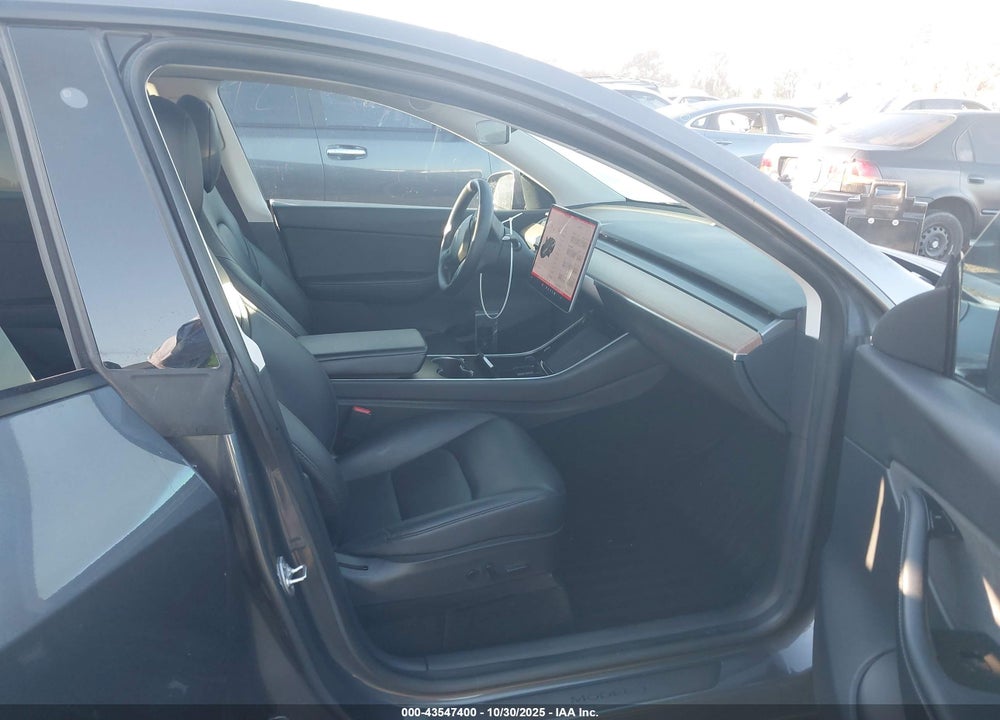 2020 TESLA MODEL Y LONG RANGE DUAL MOTOR ALL-WHEEL DRIVE VIN: 5YJYGDEE4LF011180