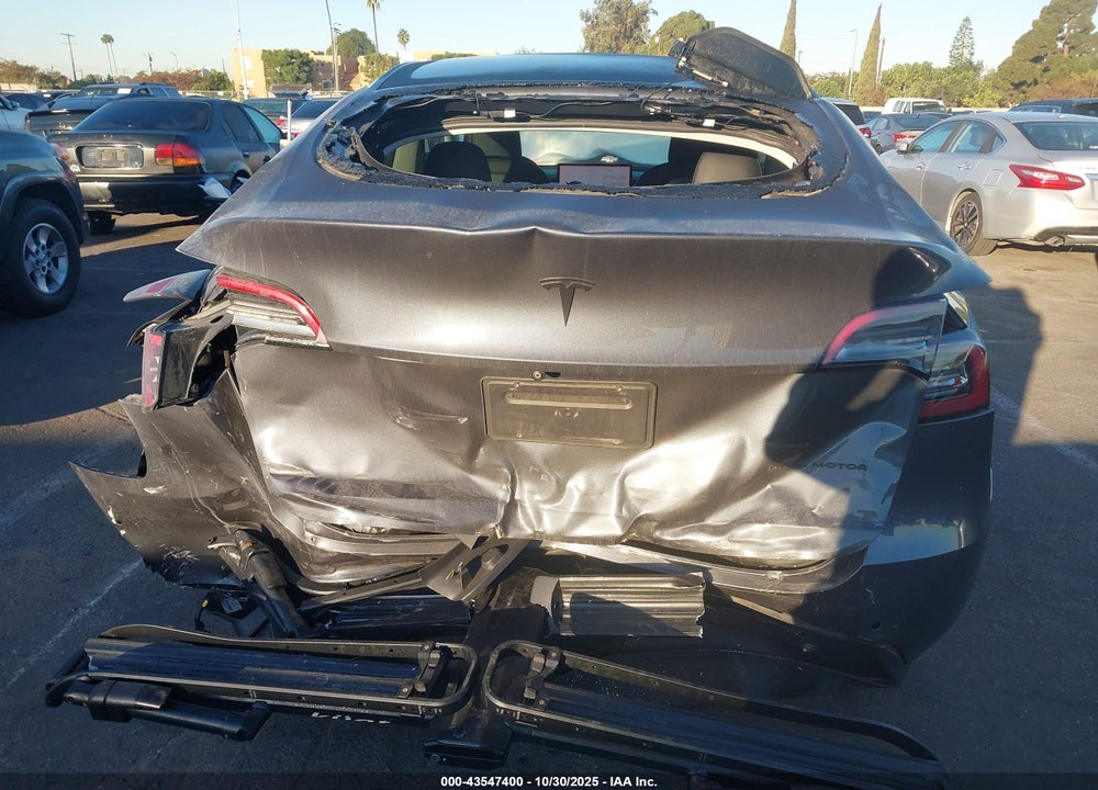 2020 TESLA MODEL Y LONG RANGE DUAL MOTOR ALL-WHEEL DRIVE VIN: 5YJYGDEE4LF011180