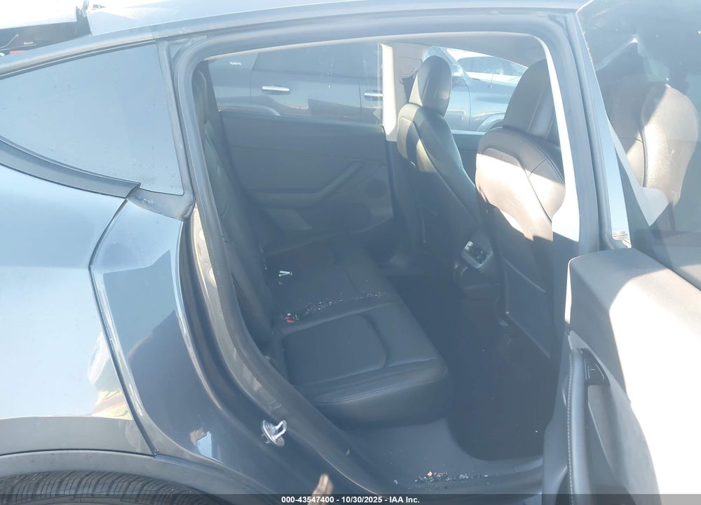 2020 TESLA MODEL Y LONG RANGE DUAL MOTOR ALL-WHEEL DRIVE VIN: 5YJYGDEE4LF011180