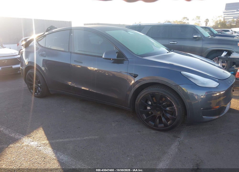 2020 TESLA MODEL Y LONG RANGE DUAL MOTOR ALL-WHEEL DRIVE VIN: 5YJYGDEE4LF011180