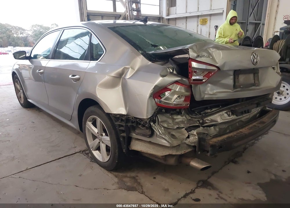 2013 VOLKSWAGEN PASSAT 2.5L SE VIN: 1VWBP7A39DC094256