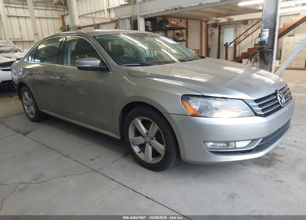 2013 VOLKSWAGEN PASSAT 2.5L SE VIN: 1VWBP7A39DC094256