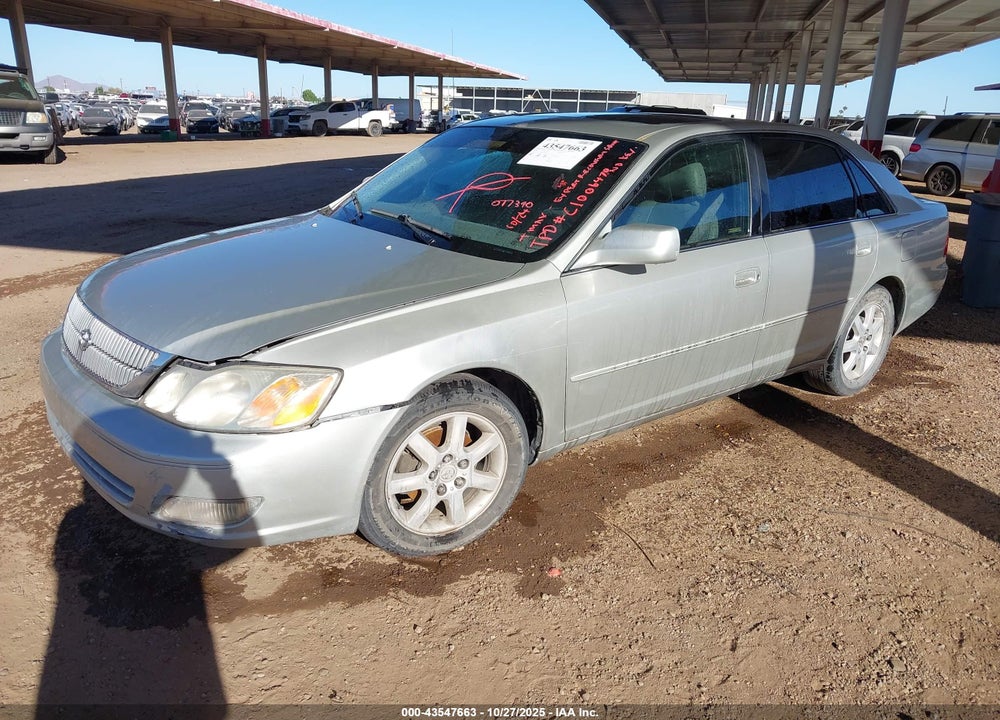 2000 TOYOTA AVALON XLS VIN: 4T1BF28B3YU077390